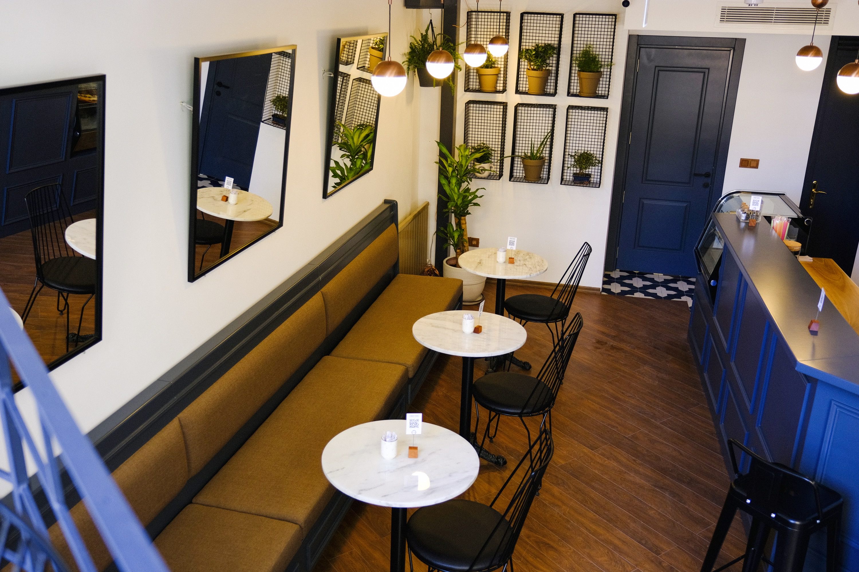LeBanc Cafe 4